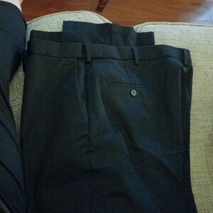 Men's Flat Front Haggar Original Fit Work to Weekend Black Chino Trouser 44x29